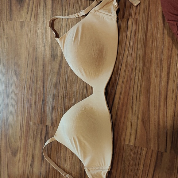 SKIMS Wireless Form T-shirt Demi Bra - Picture 4 of 14